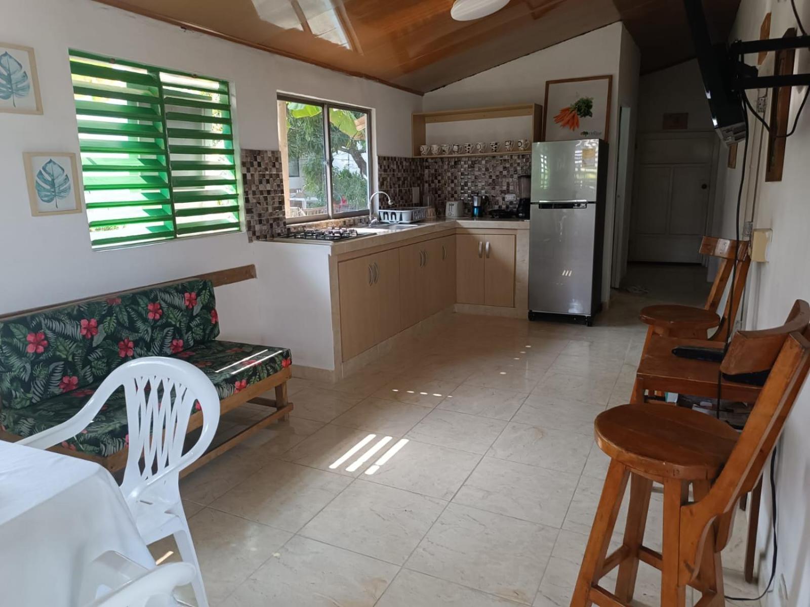 Ortimar Bed & Breakfast Tolu Bagian luar foto