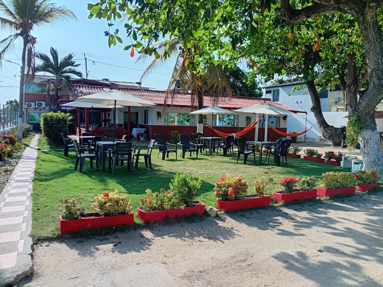 Ortimar Bed & Breakfast Tolu Bagian luar foto