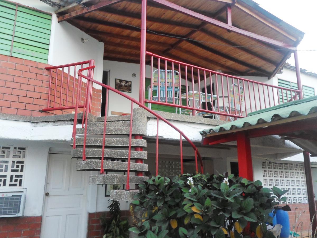 Ortimar Bed & Breakfast Tolu Bagian luar foto